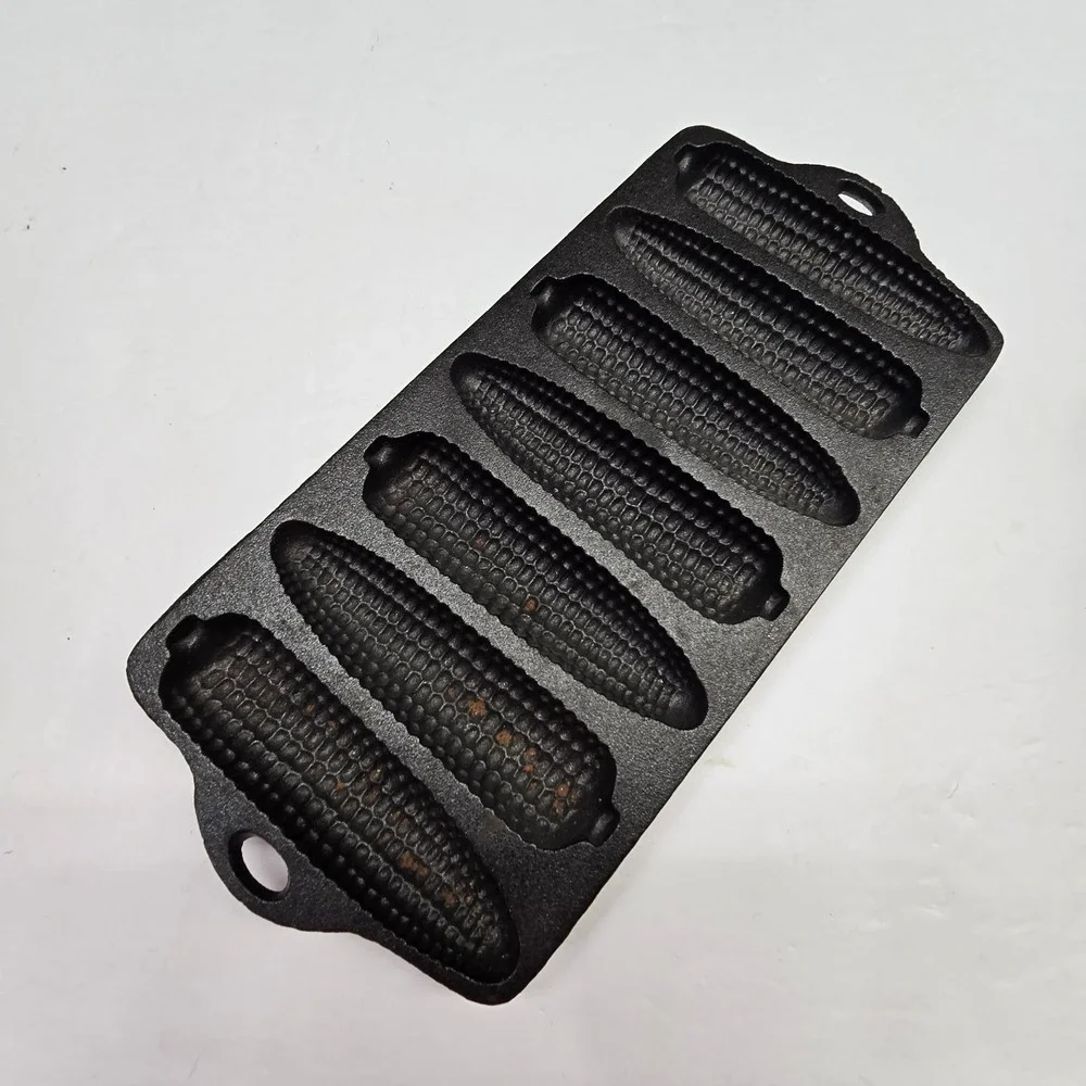 Vintage Old Mountain Cornbread Pan Black Cast Iron 7 Slot Cornstick Mold Kitchen